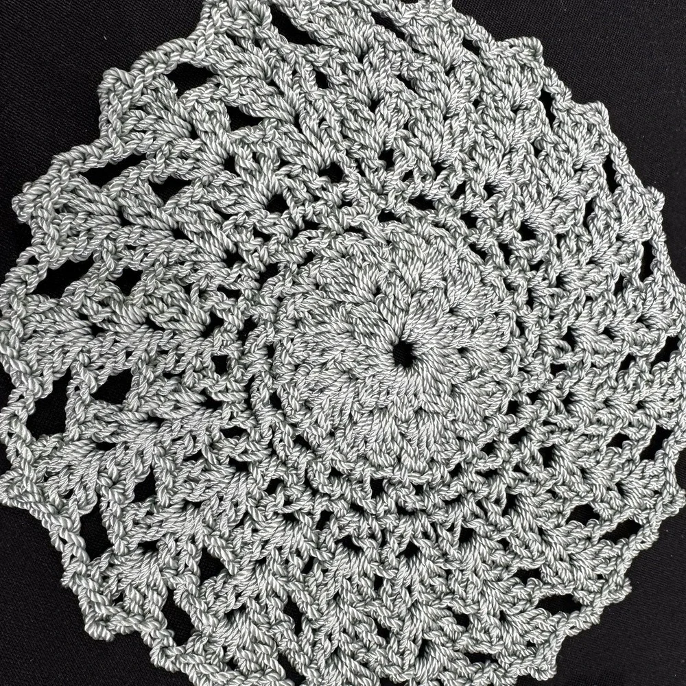Set‎ Of 6 Sea-foam Green Doilies